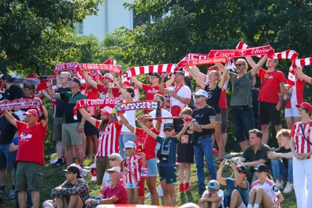 The Fritz-Lesch hums with expectation ahead of the last home game of the league season