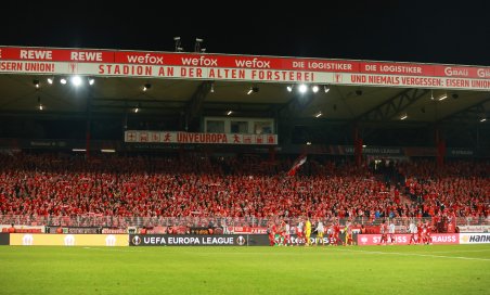 The players take their leave of the gegengerade, following the 1-0 loss to Saint-Gilles