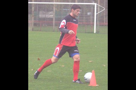 Tom Persich trainiert wieder mit Ball