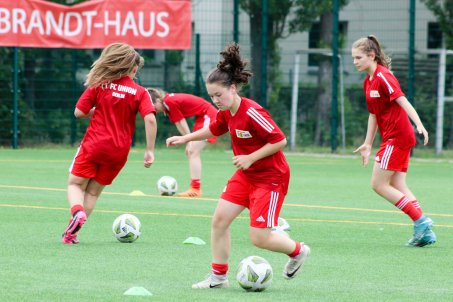 Trainingsauftakt bei den U17-Juniorinnen