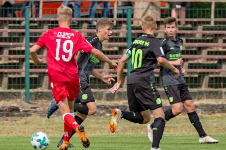 U17 empfängt Hannover 96