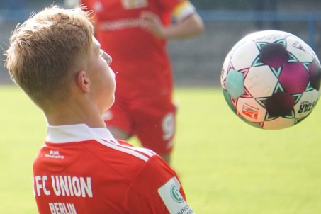 U17 unterliegt in Halle