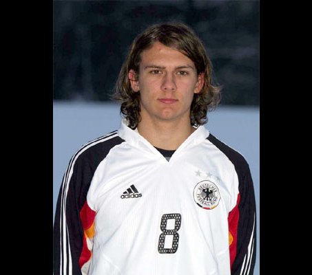 U19-Auswahl qualifiziert sich für EM-Endrunde. Florian trifft schon wieder.