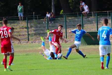 U19 bezwingt Holstein Kiel