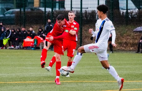 U19 holt drei Punkte gegen Hamburg