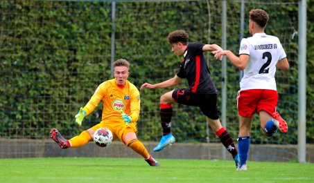 U19 holt einen Punkt in Hamburg