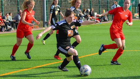 U23-Frauen verteidigen die Tabellenführung
