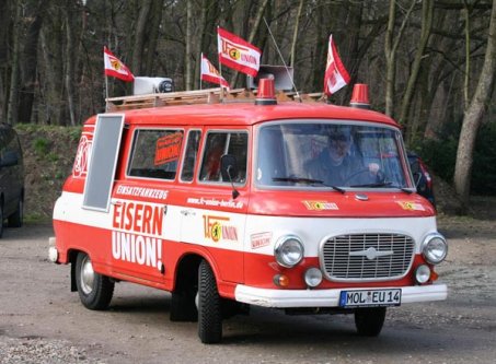 Union-Barkas und Bikes on Tour