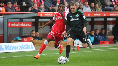 Union tritt bei Greuther Fürth an