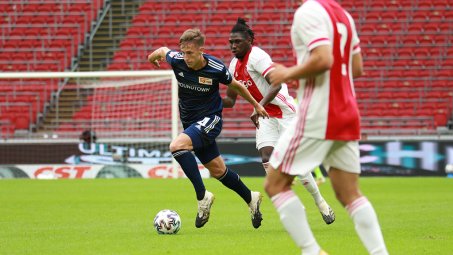 Union und Ajax trennen sich mit 2:2