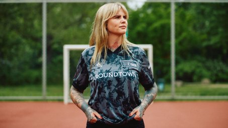 Union und adidas stellen das Auswärtstrikot 2021/22 vor