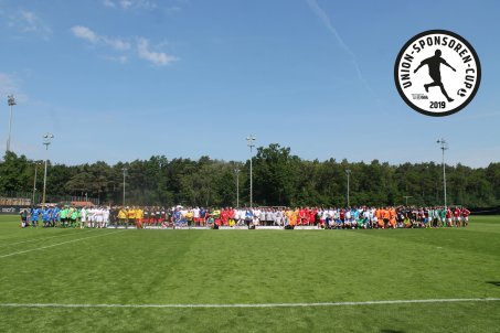 Viel Sonne und gute Laune am Stadion An der Alten Försterei