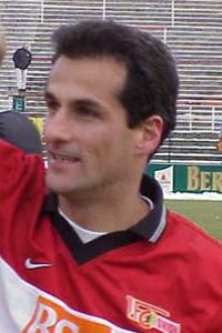 Vier Spieler unterschrieben Verträge