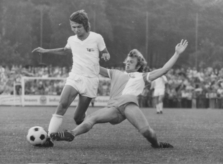 Vorentscheidendes Aufstiegsspiel: 1. FC Union Berlin – FC Hansa Rostock am 19. Juni 1976, 1:1 – links Karsten Heine